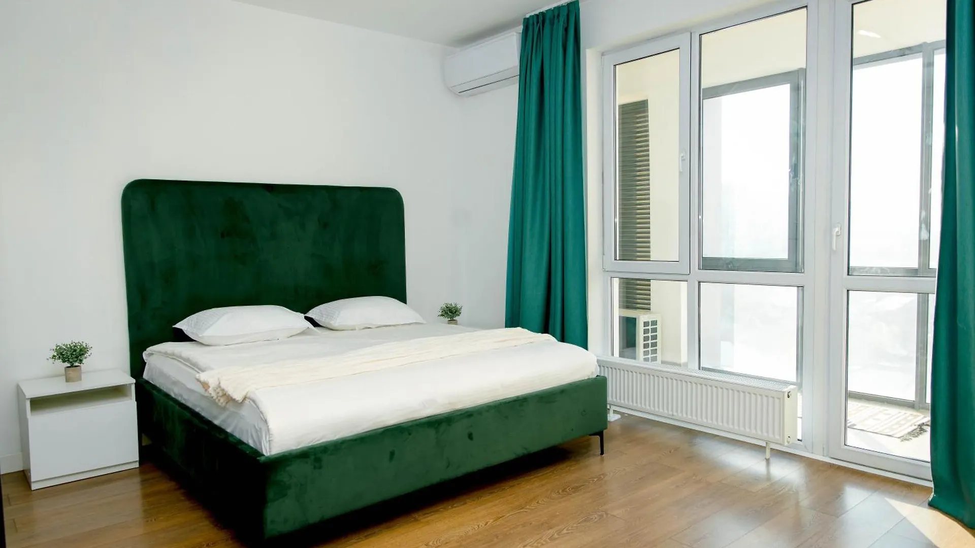 Business-Class Apartment, Евротрёшка С Панорамным Видом Almaty 0*,  Cazaquistão