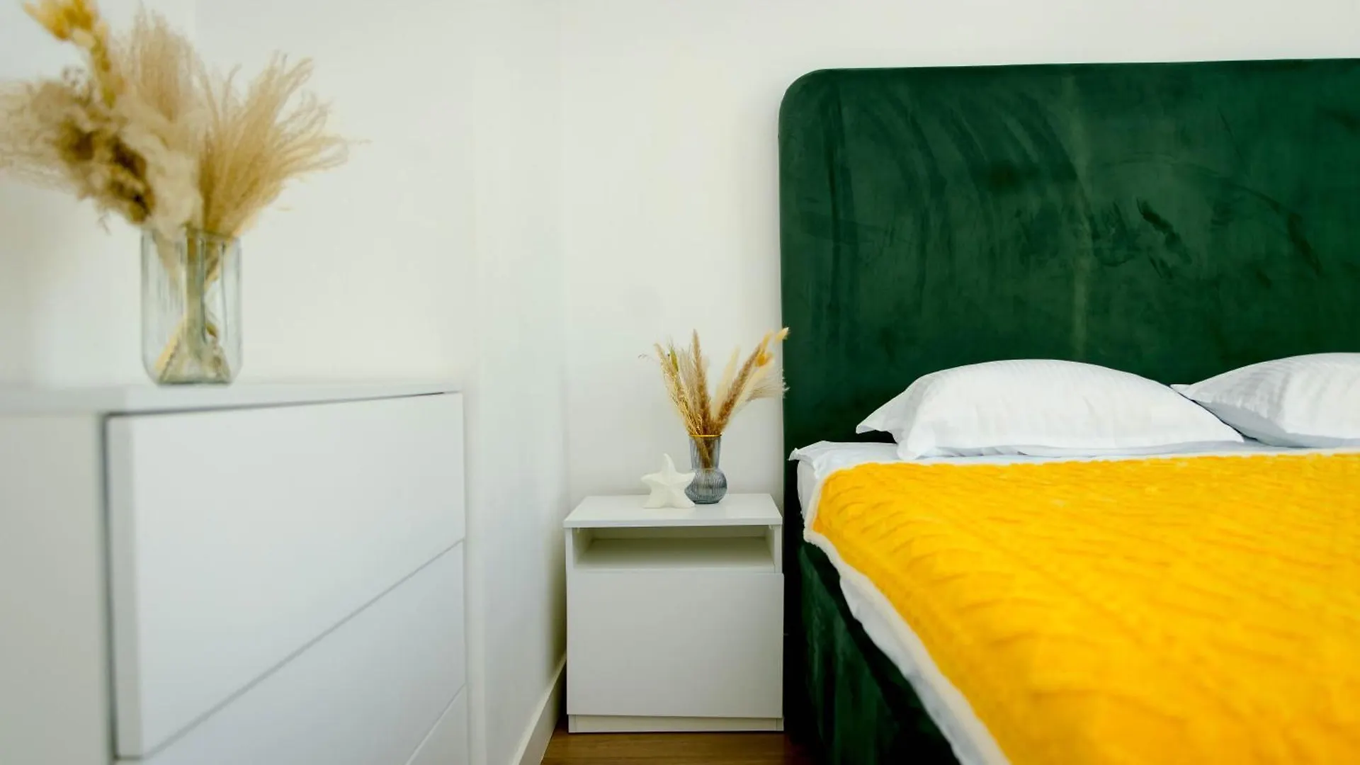 Business-Class Apartment, Евротрёшка С Панорамным Видом Almaty