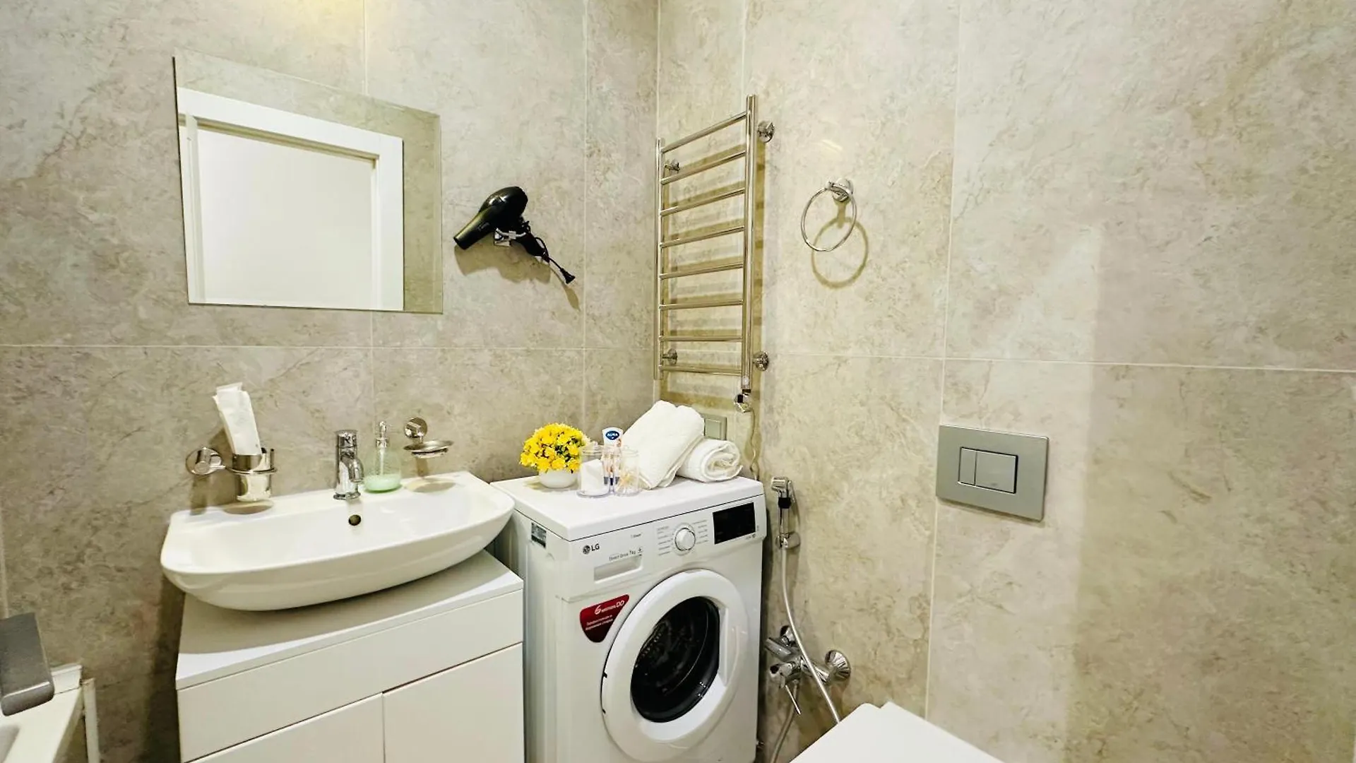 Business-Class Apartment, Евротрёшка С Панорамным Видом Almaty